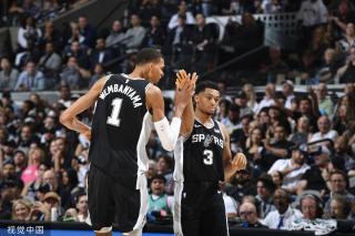 索博斯洛伊攻防俱佳当选英超第3轮最佳