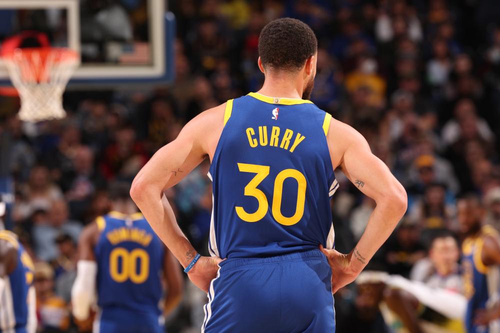 整个比赛中 整个比赛中